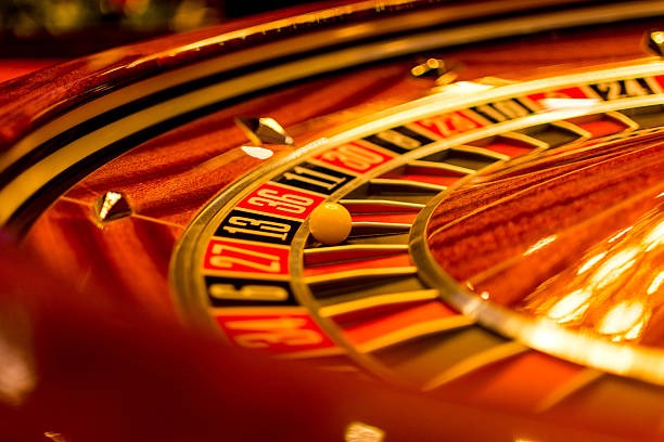 mobox live-dealer blackjack studio with professional setup and real dealer